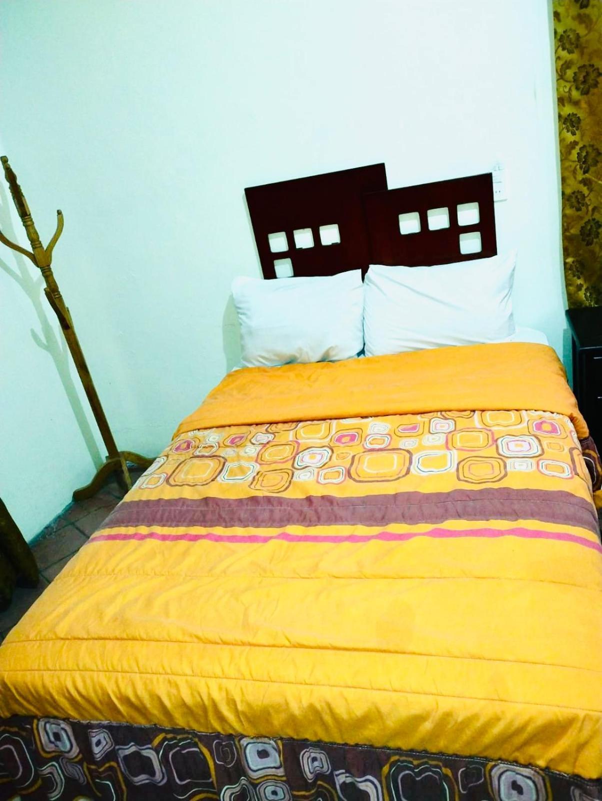Hostal Santuario De Las Libelulas Guadalajara Exterior photo