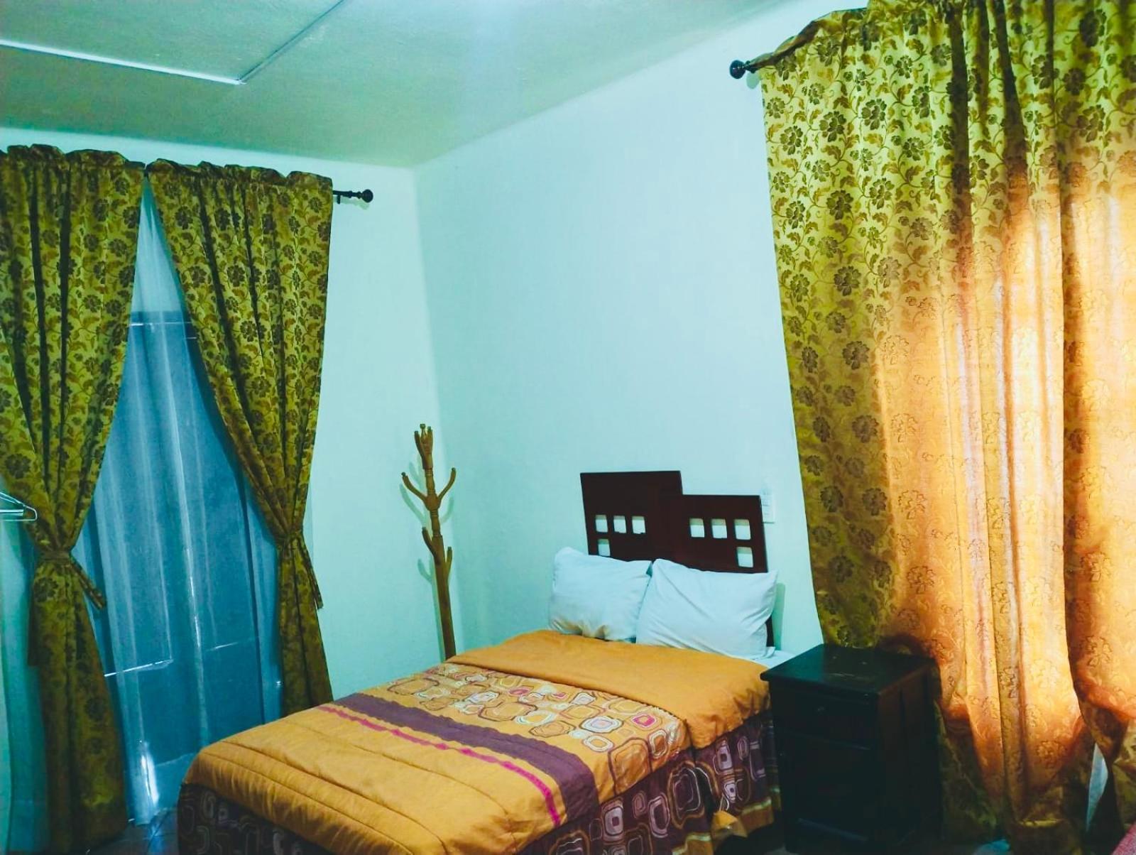 Hostal Santuario De Las Libelulas Guadalajara Exterior photo